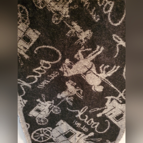 COACH gray black wool horse, carriages, Coach est 1941 rectangular fringe scarf - Picture 5 of 8